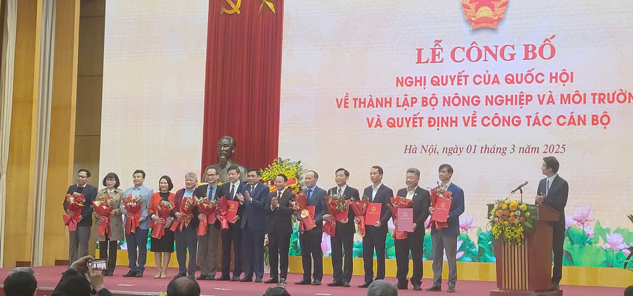 Phó Thủ tướng Trần Hồng Hà dự Hội nghị triển khai Nghị quyết của Quốc hội thành lập Bộ Nông nghiệp và Môi trường